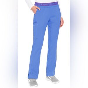 Med Couture Touch Women's Yoga 2 Cargo Pocket scrub pant